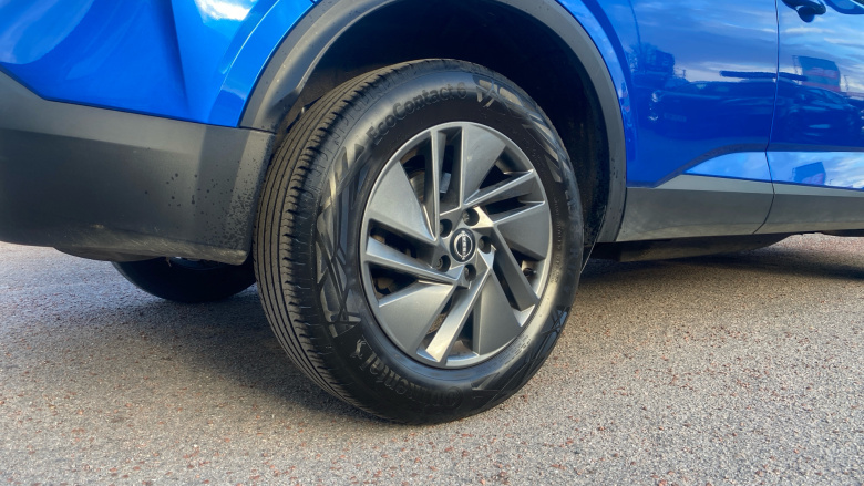 Nissan Qashqai 1.3 DiG-T MH 158 Acenta Premium 5dr Xtronic Petrol Hatchback